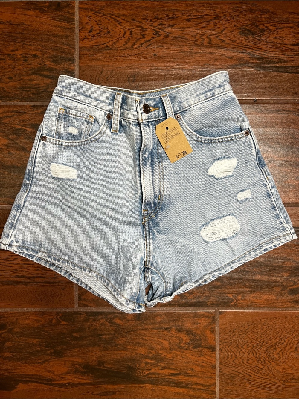 Levi’s Distressed High Waisted Mom Shorts Denim Size 24 Women’s